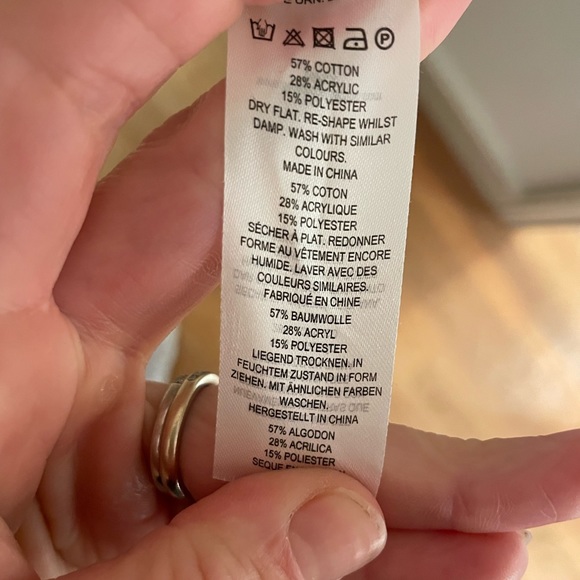 French connection sweater - Picture 3 of 4